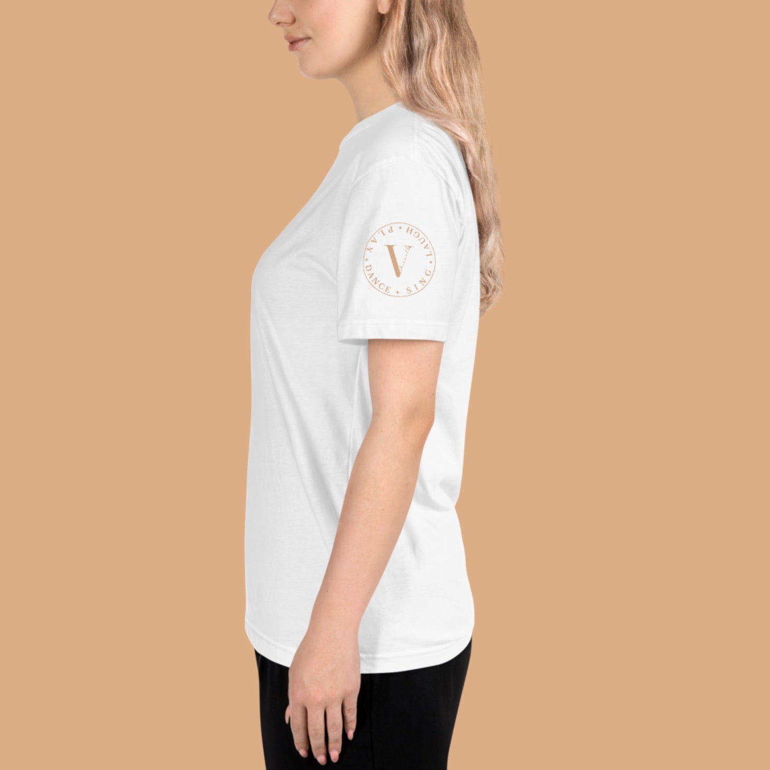 DSLP Sustainable Vibinwell T-Shirt - Gold Logo Left Sleeve